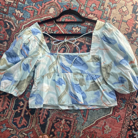 Puff Sleeve Poplin Squareneck Top - Picture 6 of 7